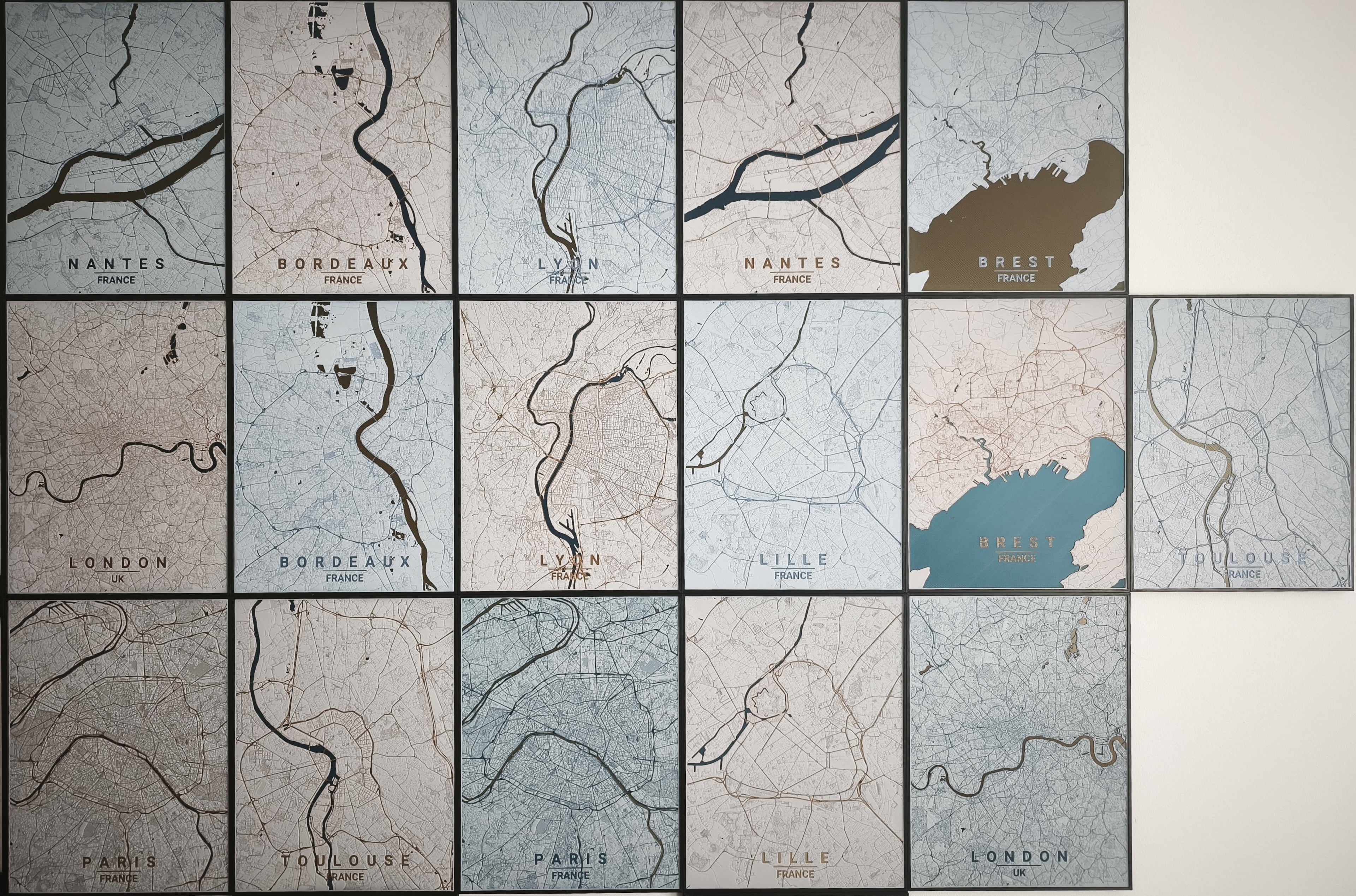 Ensemble de cartes de villes imprimées en 3D en utilisant la technique de peinture par filament