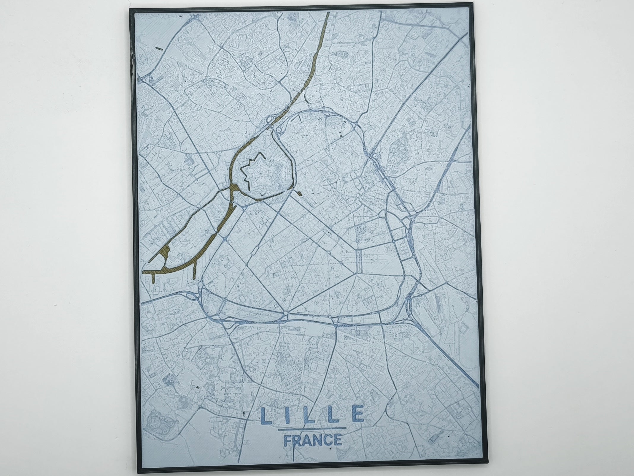 Carte de Lille imprimée en 3d couleur bleue avec cadre