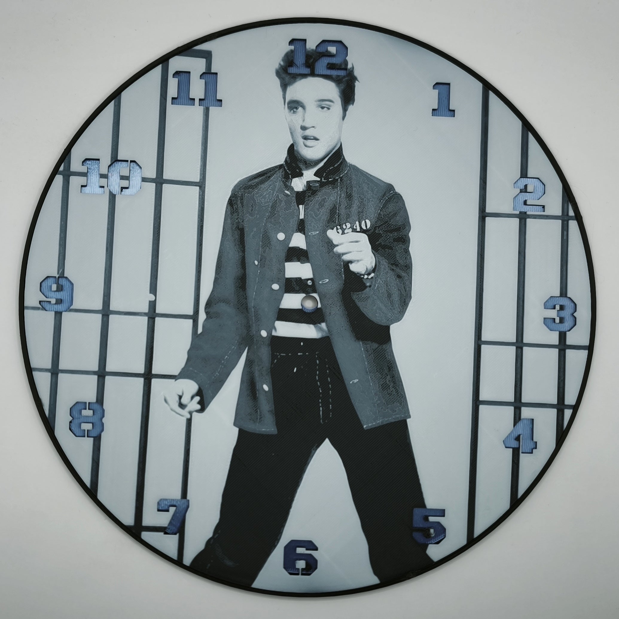 Horloge complète : Elvis Prestley (impression 3D) avec les nombres en couleur bleu
