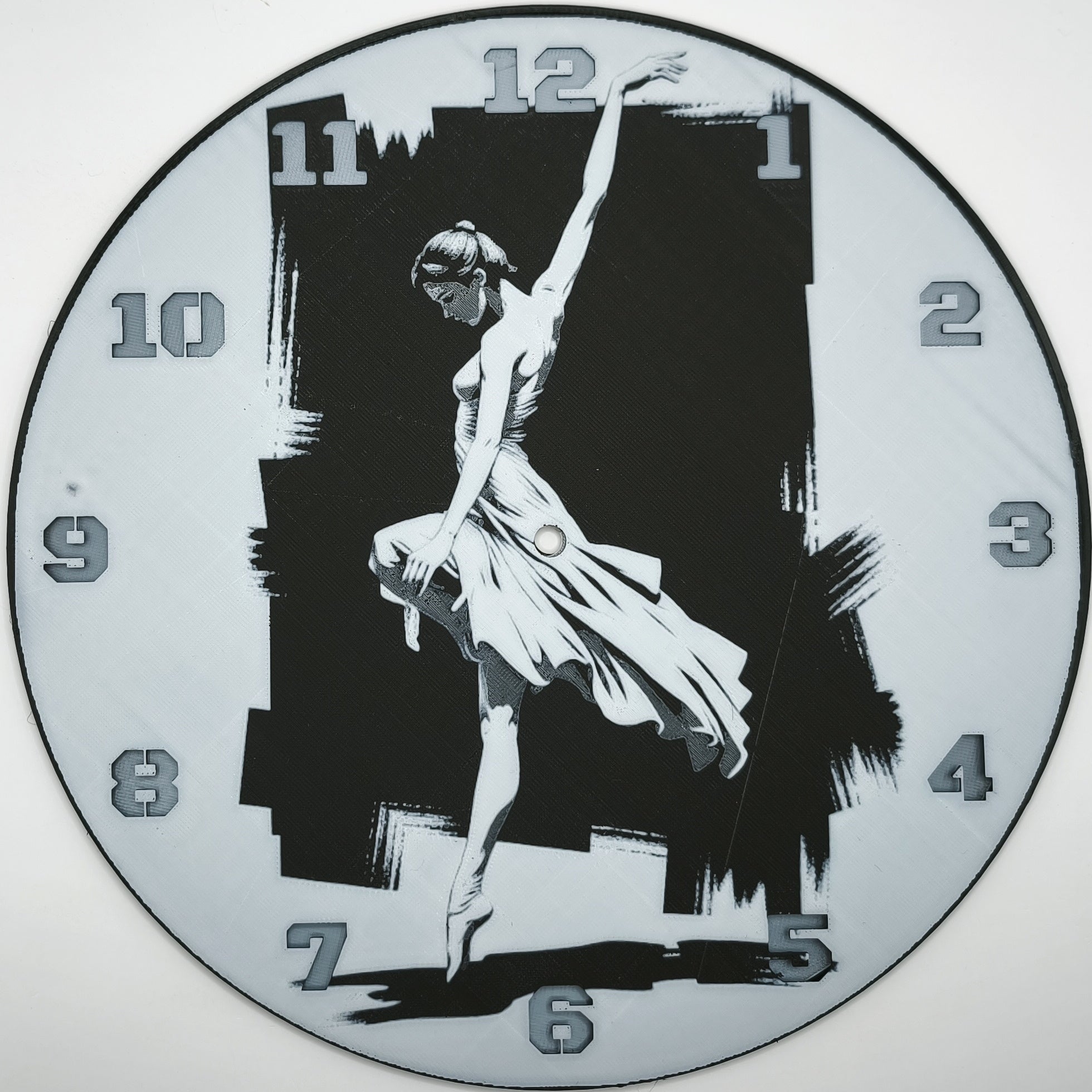 Horloge complète : La danseuse étoile (impression 3D) avec les nombres en couleur argent