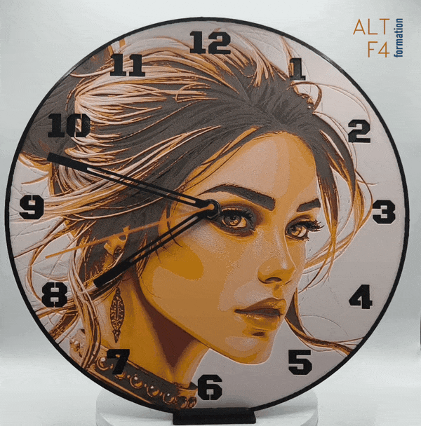 Horloge complète : La femme en safran (impression 3D) avec les nombres en couleur noir
